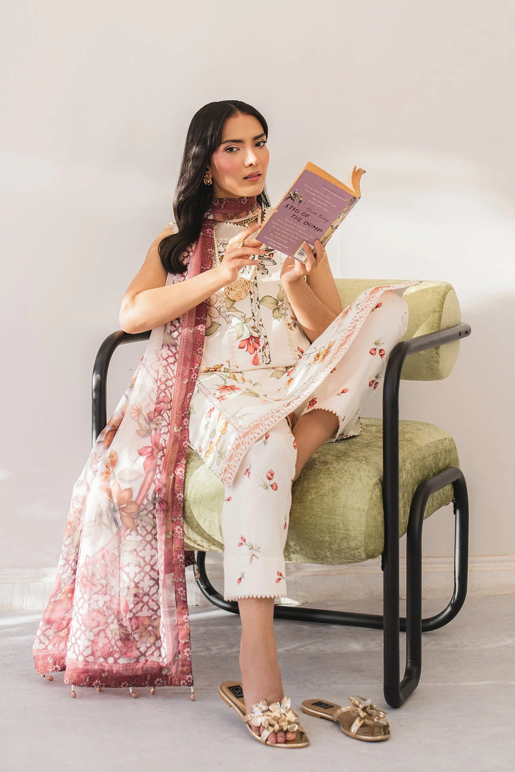 Alizeh Fashion Sheen Printed Lawn Unstitched 3Pc Suit AF-PL-6046-Avaia