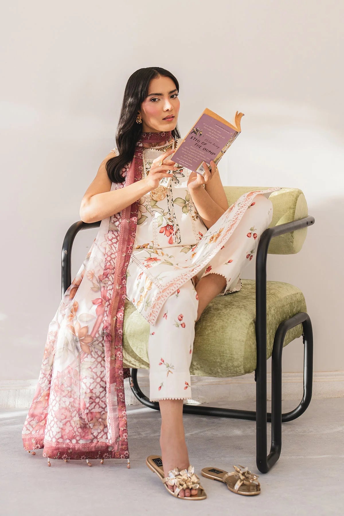 Alizeh Fashion Sheen Printed Lawn Unstitched 3Pc Suit AF-PL-6046-Avaia