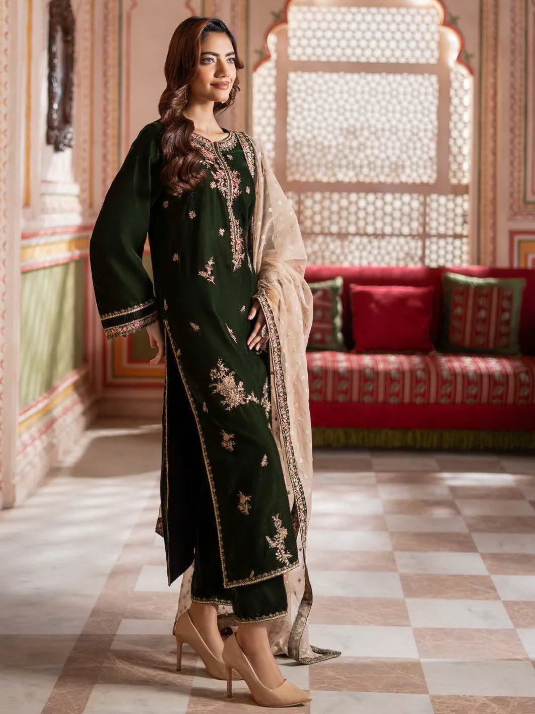 Charizma Signora Premium Embroidered Velvet Unstitched 3Pc Suit CVT4-16