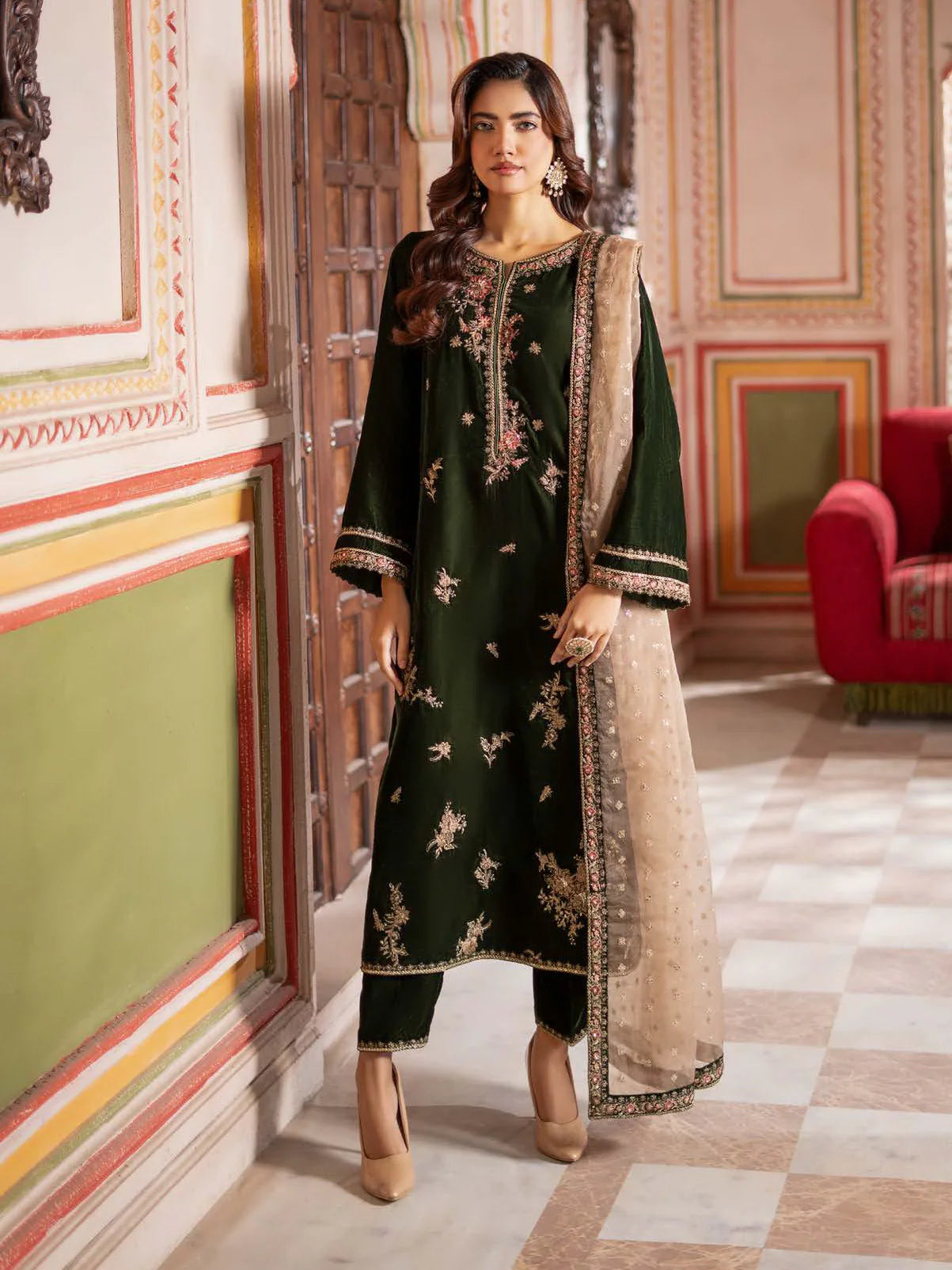 Charizma Signora Premium Embroidered Velvet Unstitched 3Pc Suit CVT4-16