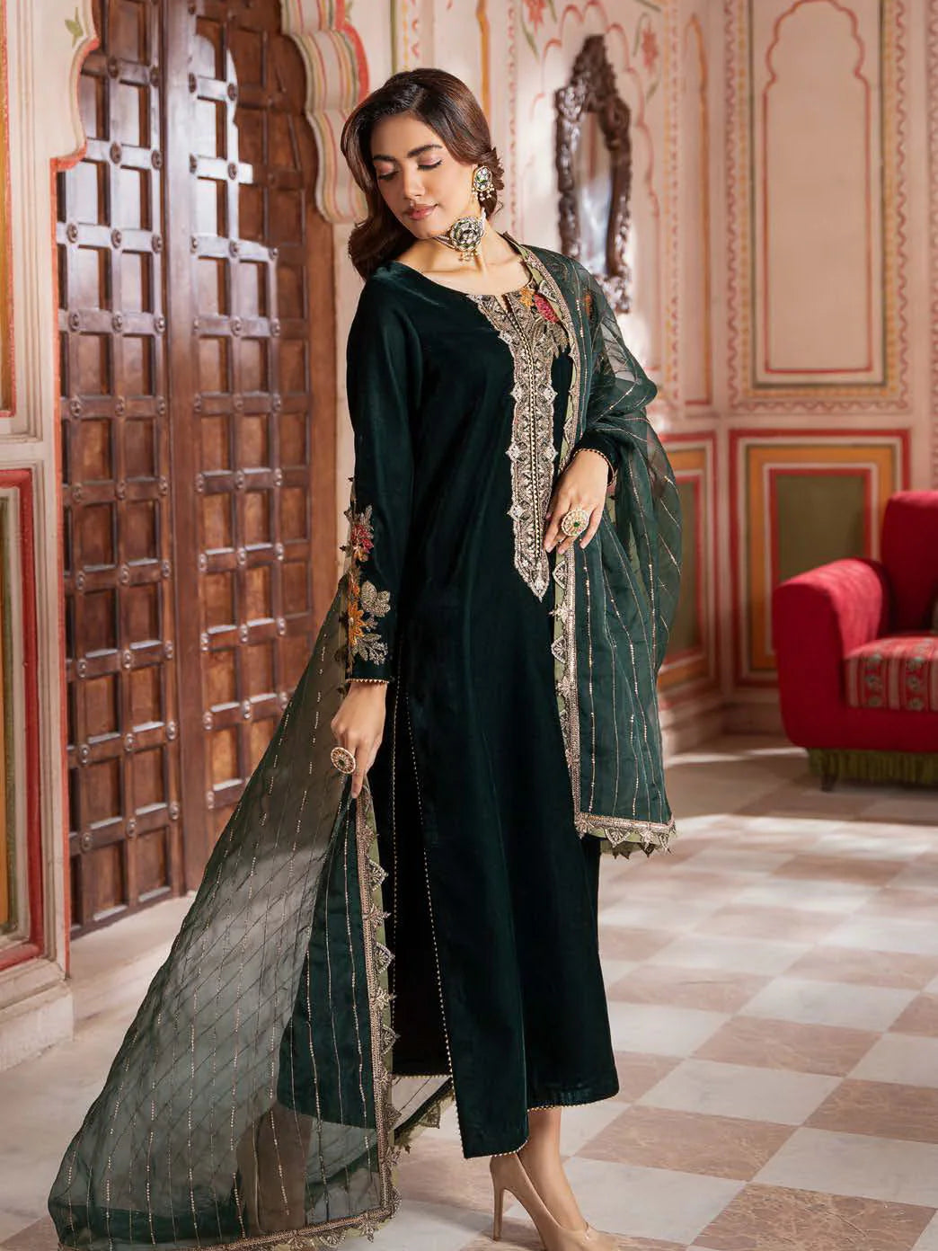 Charizma Signora Premium Embroidered Velvet Unstitched 3Pc Suit CVT4-20