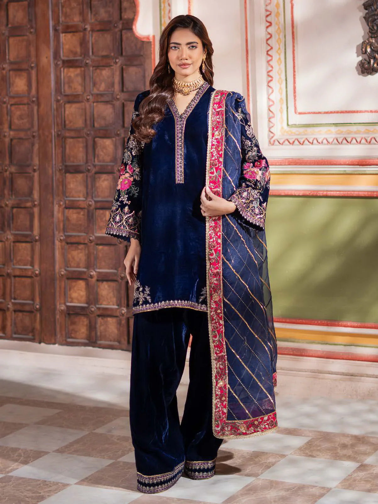 Charizma Signora Premium Embroidered Velvet Unstitched 3Pc Suit CVT4-21