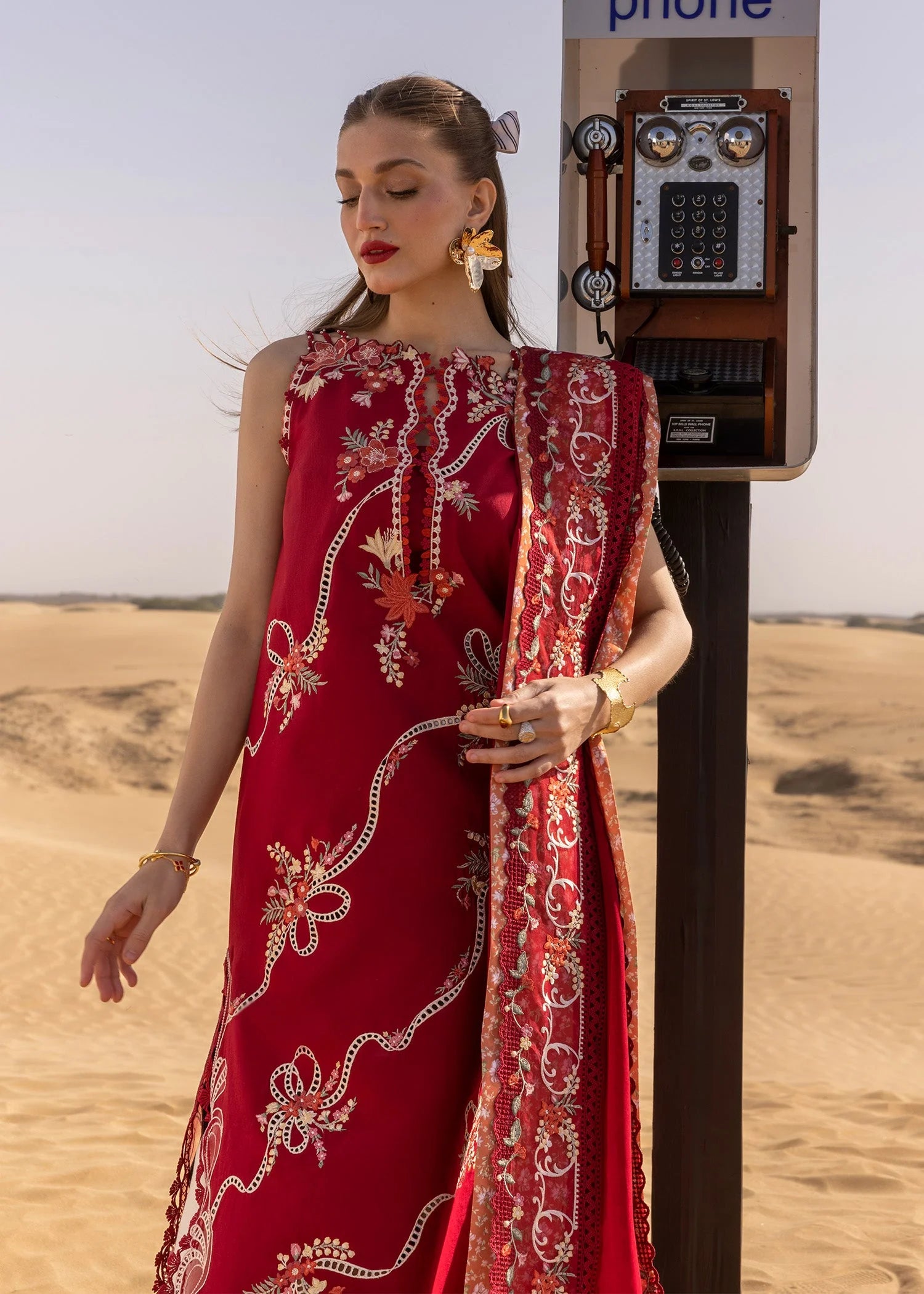 Crimson Flow Embroidered Lawn Unstitched 3Pc Suit D-8B Twirls And Ties