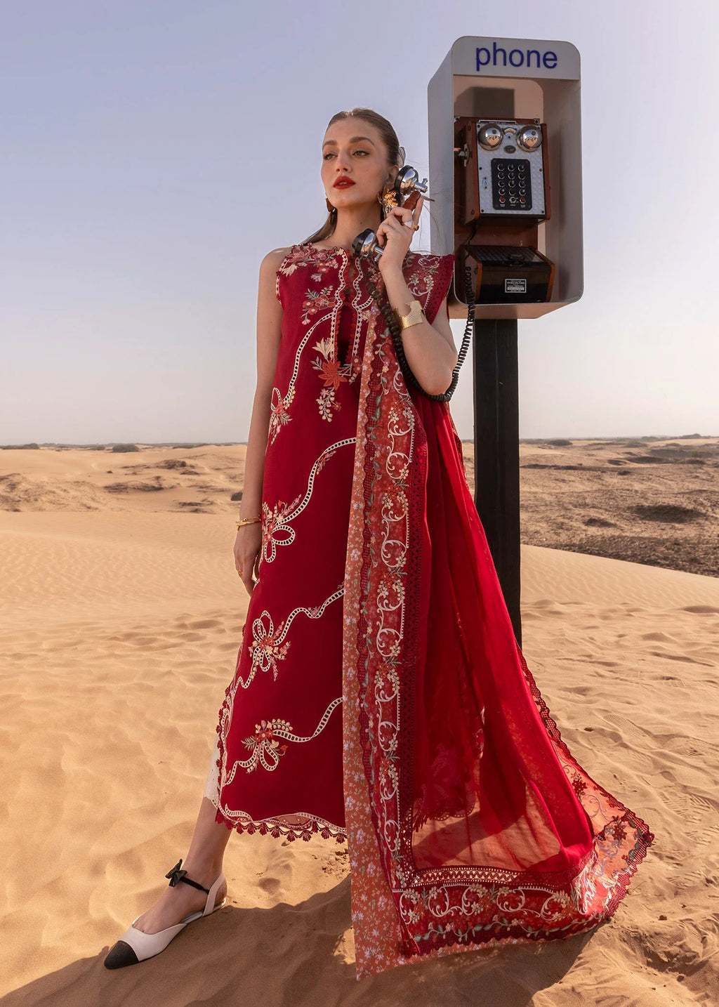 Crimson Flow Embroidered Lawn Unstitched 3Pc Suit D-8B Twirls And Ties