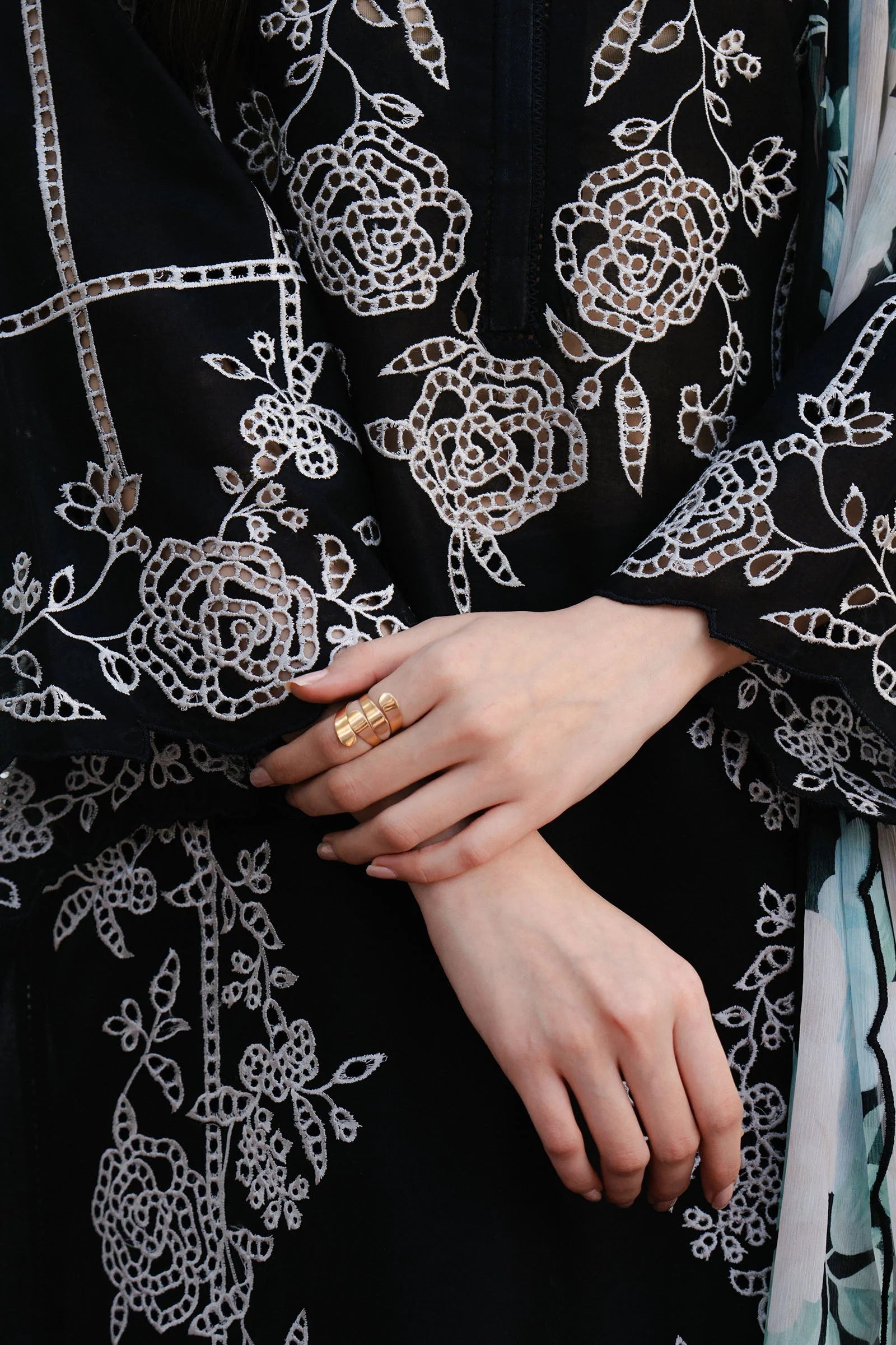 Coco by Zara Shahjahan Embroidered Lawn Unstitched 3Pc Suit D-07B ECLAT