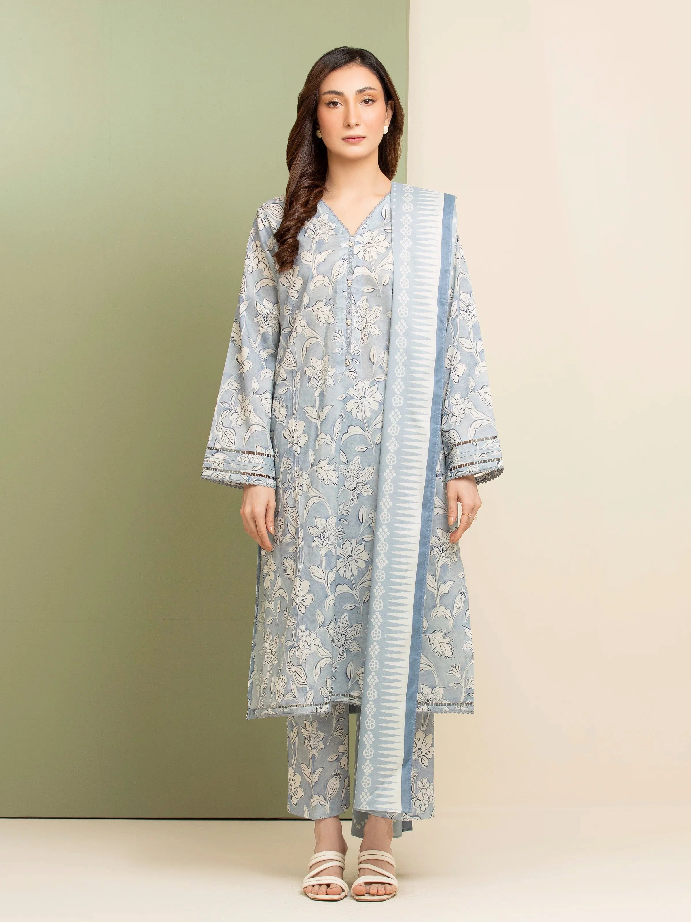 edenrobe Allure Lawn Unstitched Printed 3Pc Suit EWU5A1-35087