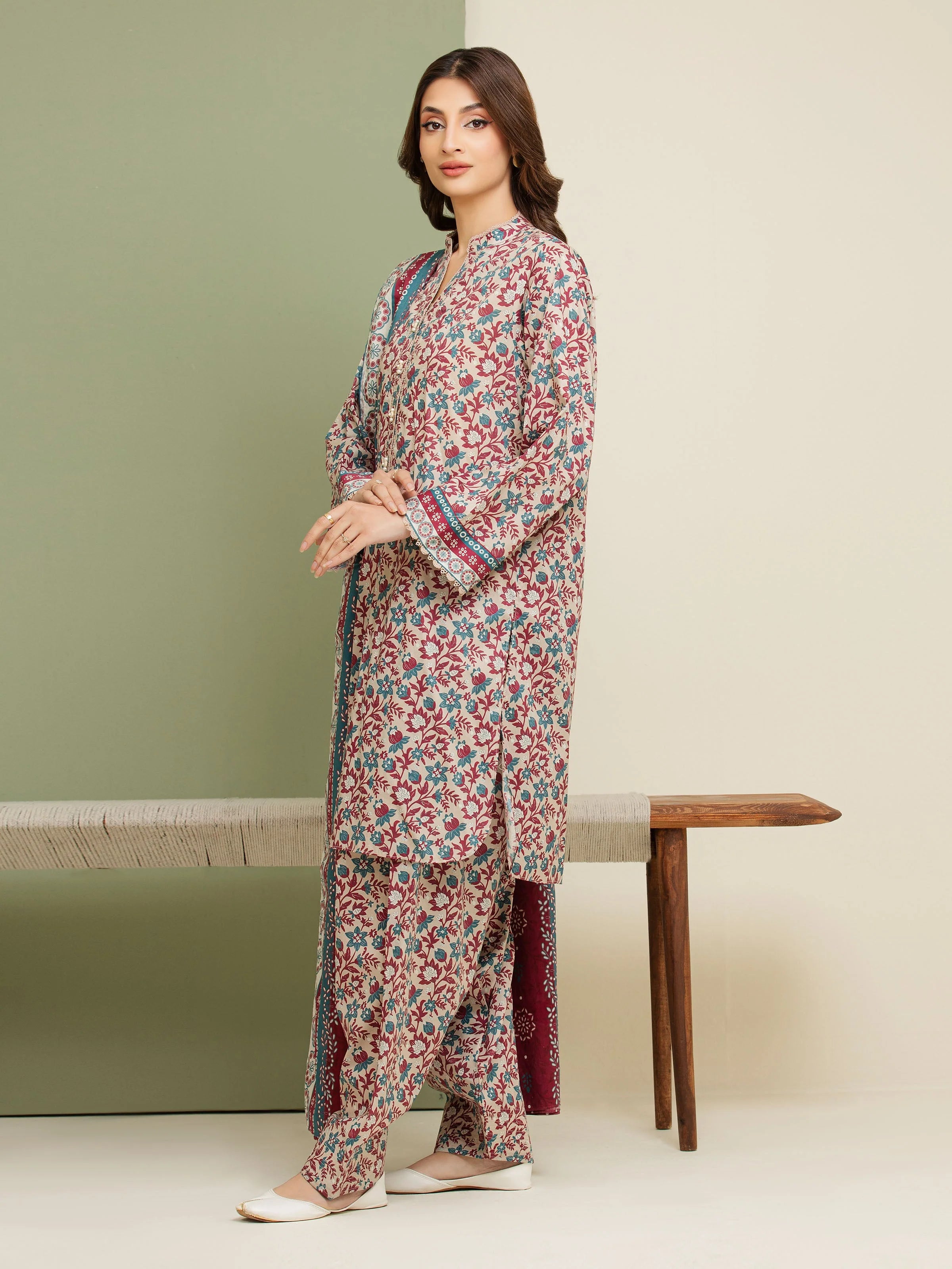 edenrobe Allure Lawn Unstitched Printed 3Pc Suit EWU5A1-35175x