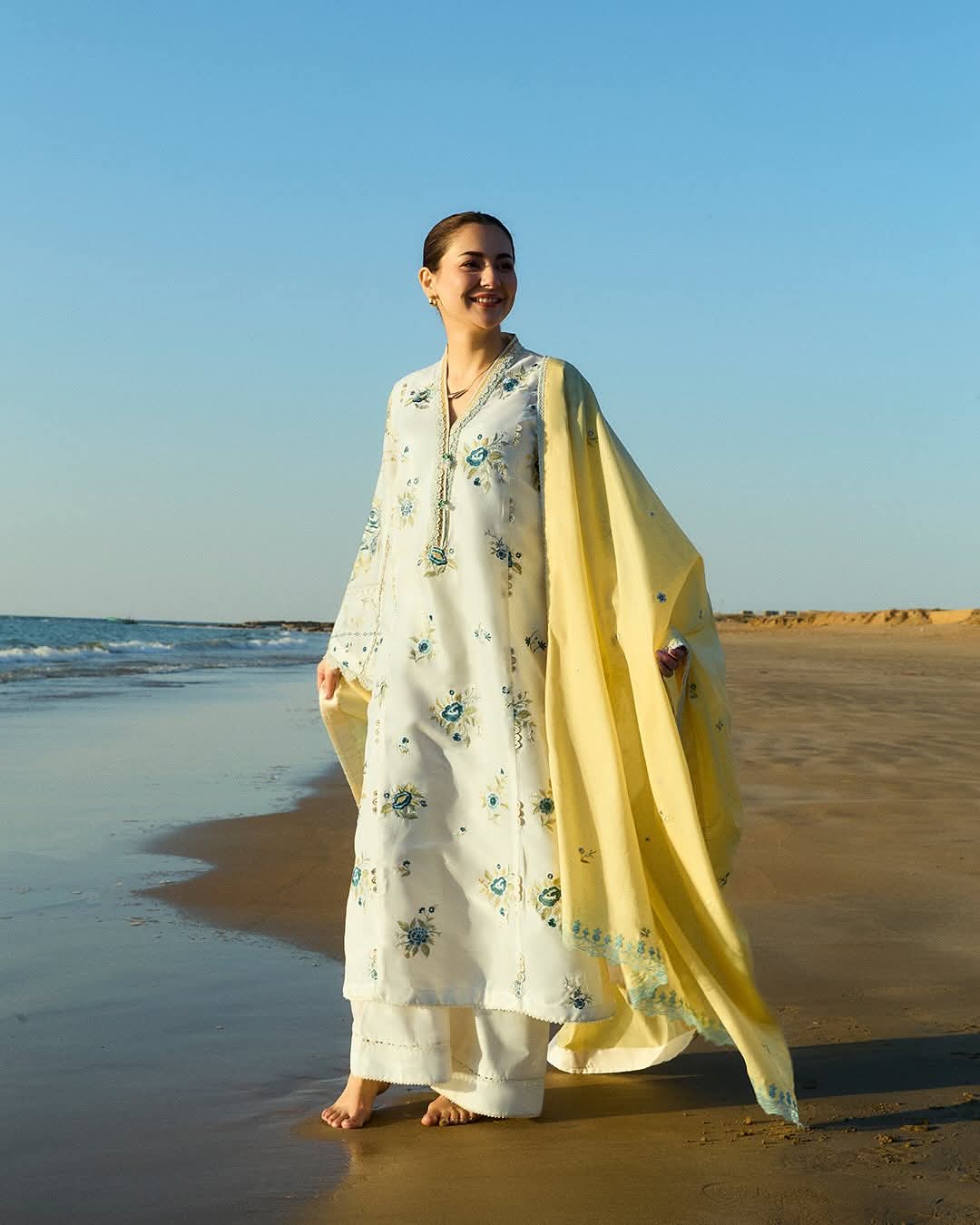 Coco by Zara Shahjahan Embroidered Lawn Unstitched 3Pc Suit D-10B NORA