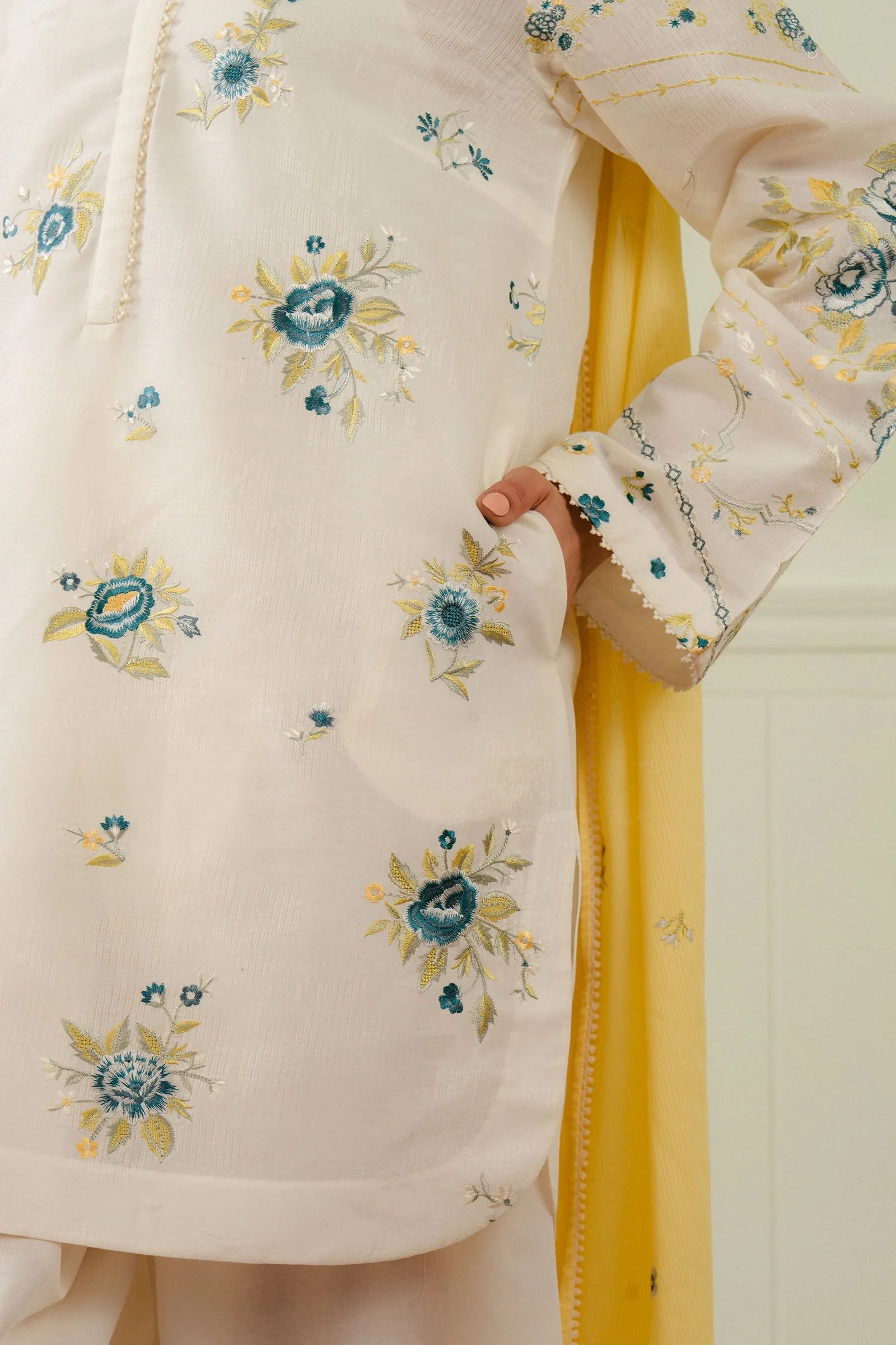 Coco by Zara Shahjahan Embroidered Lawn Unstitched 3Pc Suit D-10B NORA