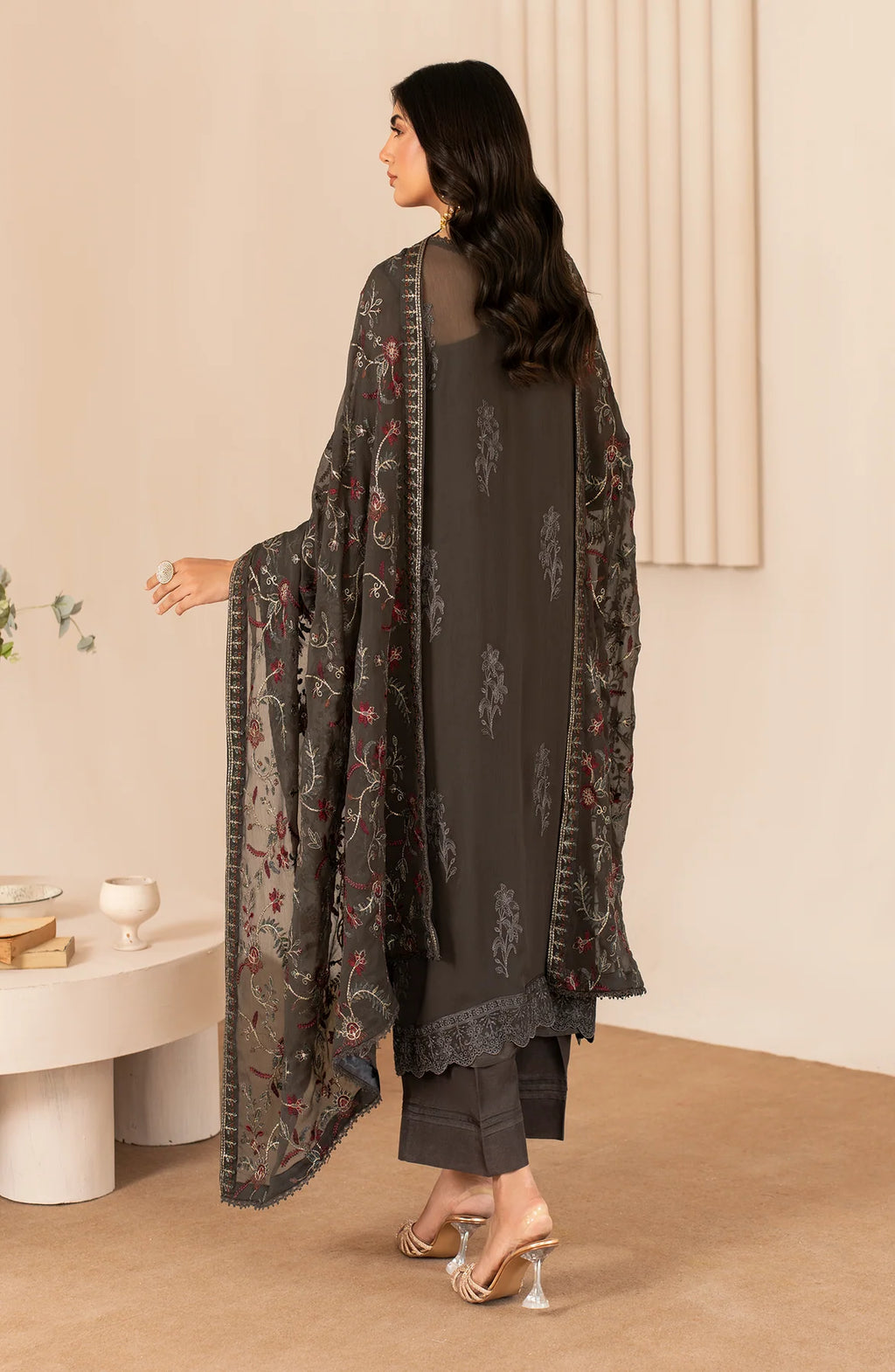 Zarif Thread Works Embroidered Chiffon Unstitched 3Pc Suit ZL-01 FAHIMA