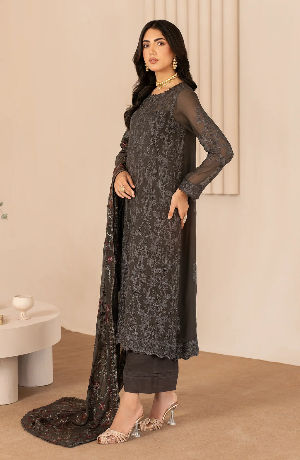 Zarif Thread Works Embroidered Chiffon Unstitched 3Pc Suit ZL-01 FAHIMA