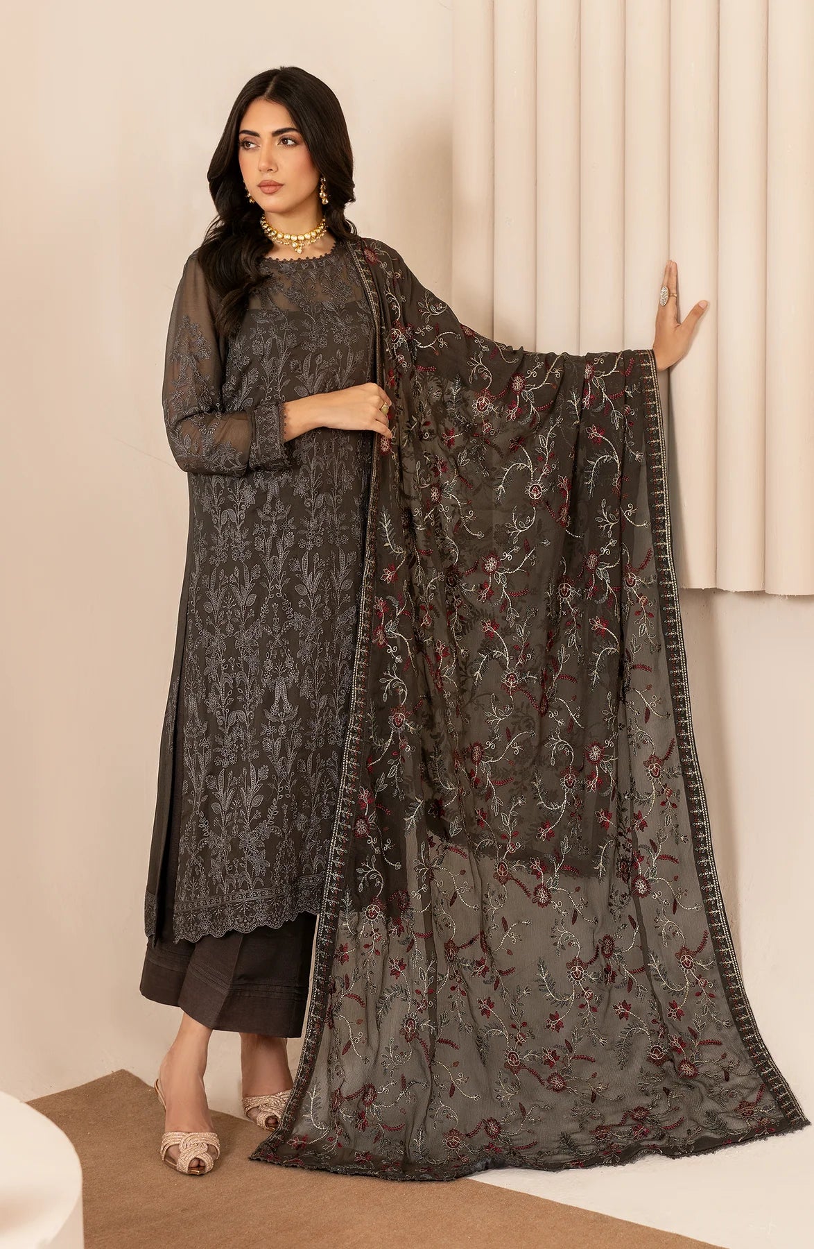Zarif Thread Works Embroidered Chiffon Unstitched 3Pc Suit ZL-01 FAHIMA