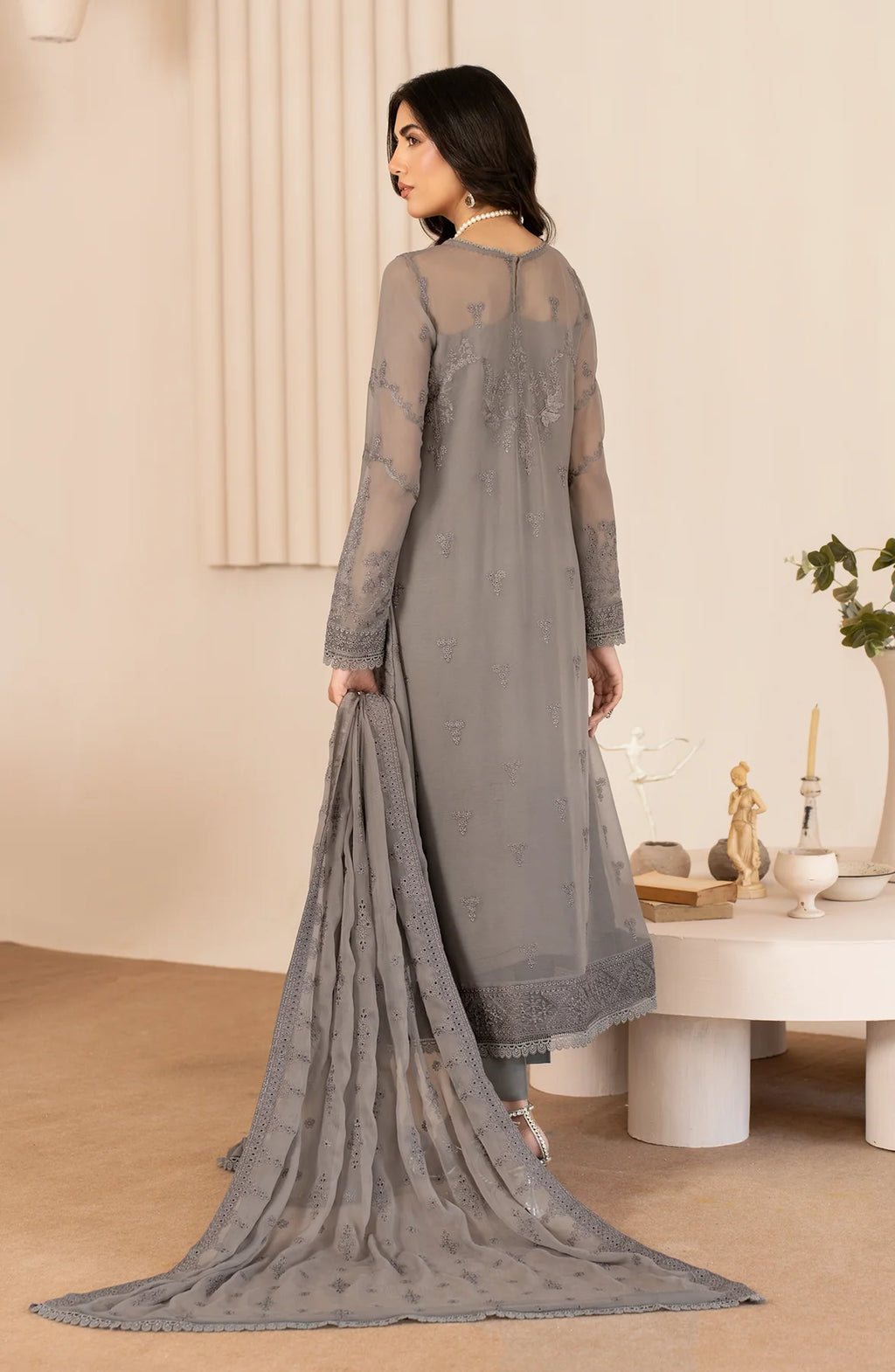 Zarif Thread Works Embroidered Chiffon Unstitched 3Pc Suit ZL-05 AYMAH